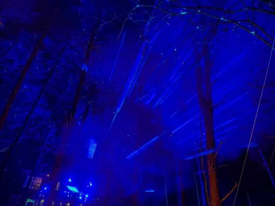 Enchanted Forest Cabin And Teepee! Lights & Laser Show! Private Hot Tub! Unique Stay! Sevierville Kültér fotó
